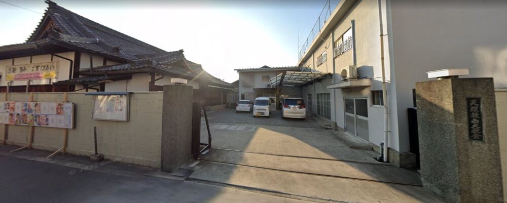 西 大教会ストリートビューより③